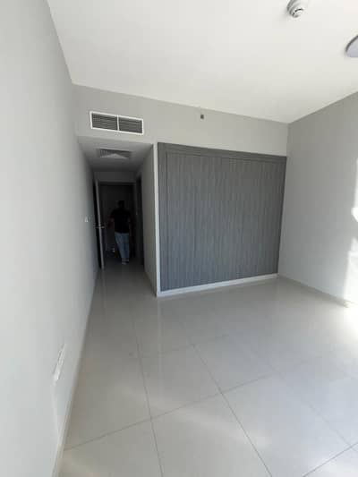 2 Bedroom Flat for Rent in Al Khan, Sharjah - WhatsApp Image 2026-06-06 at 16.12. 43 (2). jpeg 2 Bedroom Flat for Rent in Al Khan, Sharjah - WhatsApp Image 2026-06-06 at 16.12. 43 (2). jpeg
