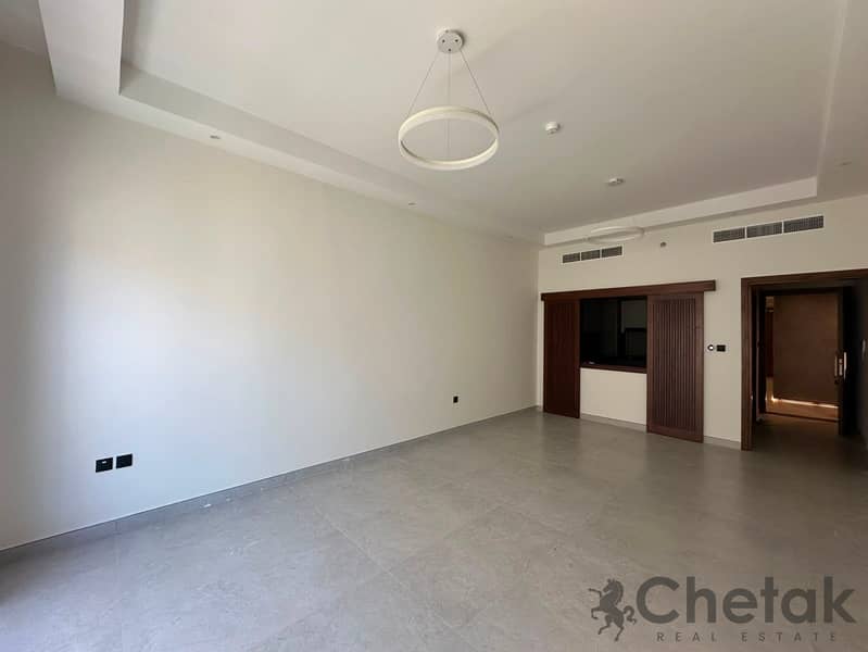 Bright & Spacious | Ready To Move | Next To Metro - Image 1