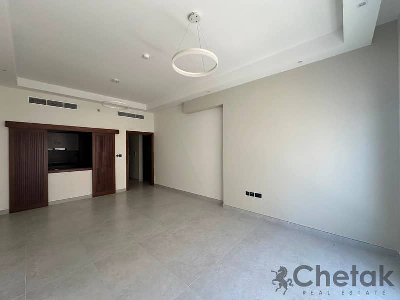 Bright & Spacious | Ready To Move | Next To Metro - Image 10