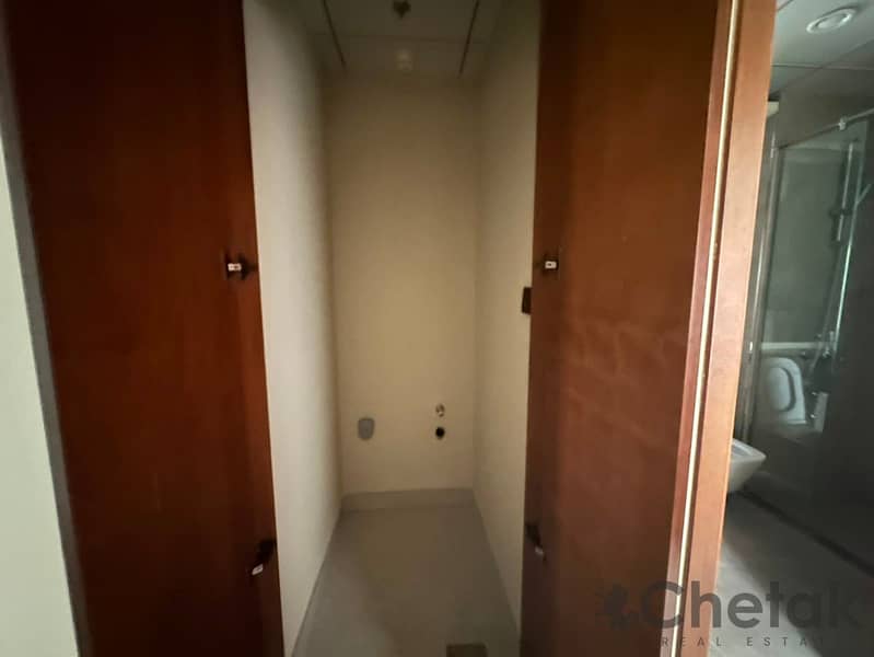 Bright & Spacious | Ready To Move | Next To Metro - Image 11