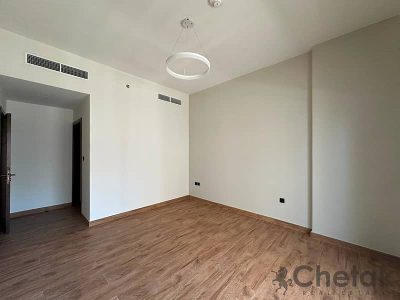 Bright & Spacious | Ready To Move | Next To Metro - Image 19
