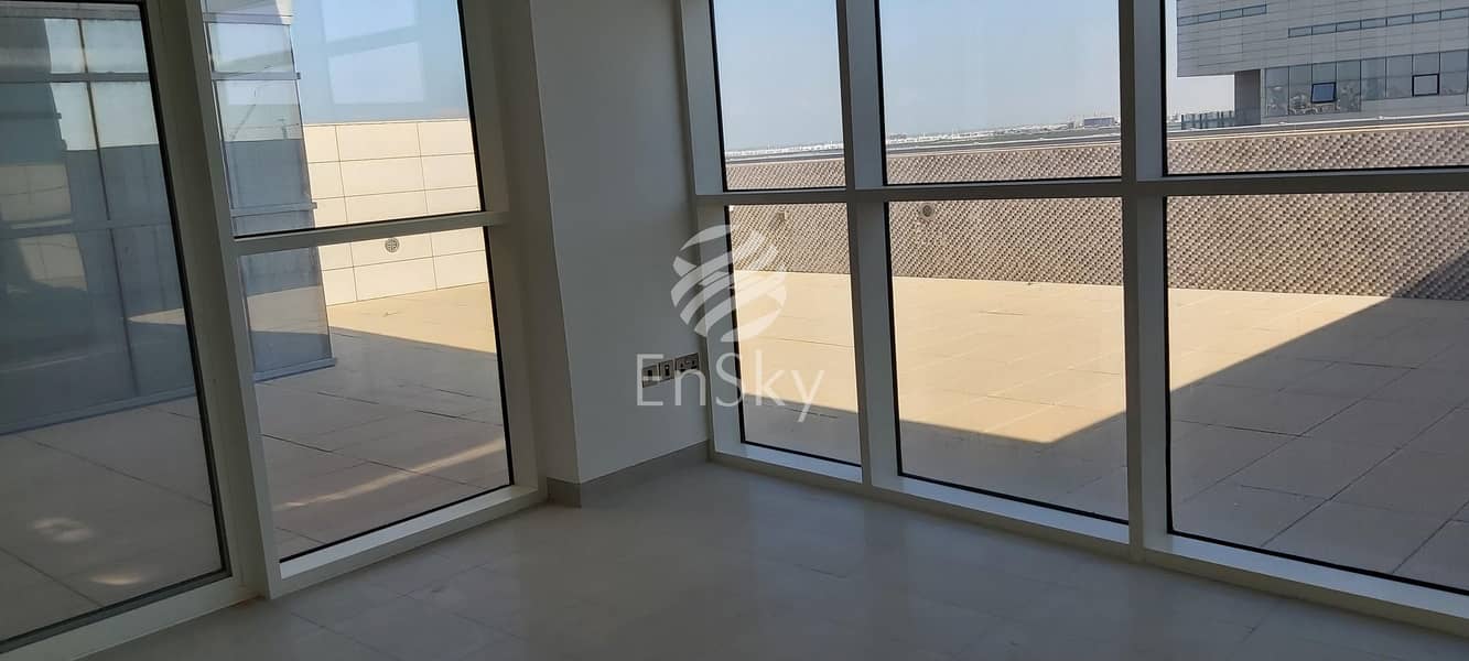 11 Brand New Luxurious Apartment with Sea View