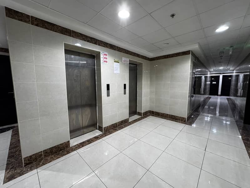 14 3ee31afd-21c9-4b86-8b27-f6e926bcd5e6. jpg