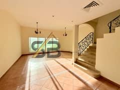 فیلا في عباية مول،مردف 3 غرف 125000 درهم - 15400735