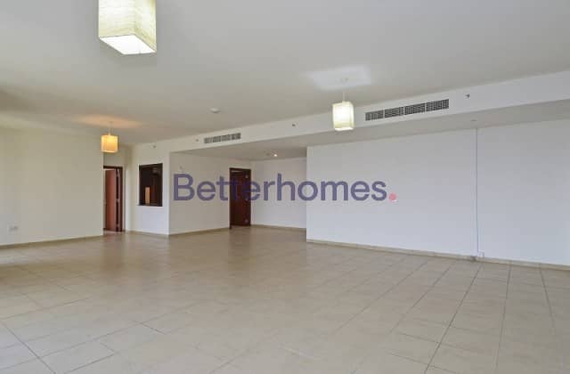 4 Bedrooms Apartment in  Jumeirah Beach Residence