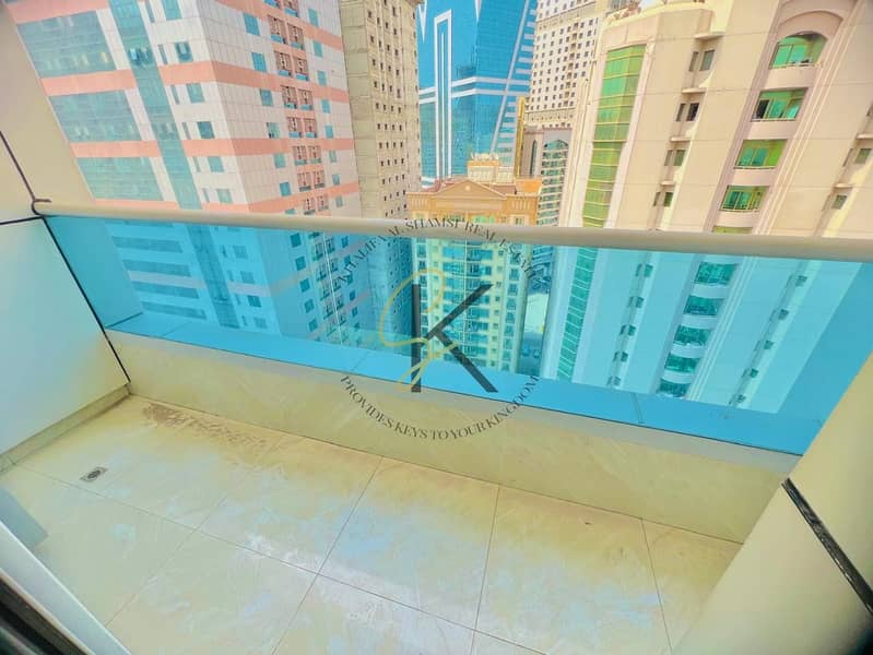 2 764f0398-5915-4203-80cc-57747df35485. jpg
