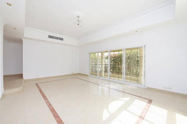 4 Bedrooms Compound in  Umm Suqeim