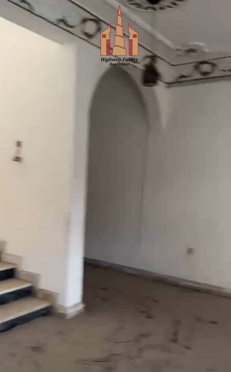 9 841370. jpg