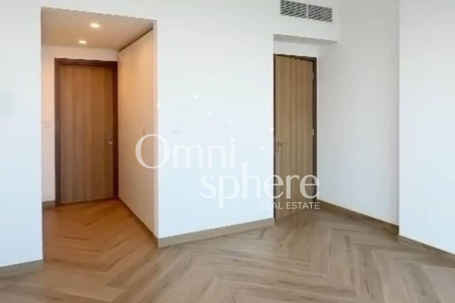 High Floor | Near Metro | specious Layout High Floor | Near Metro | specious Layout