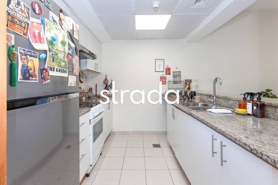 Mid Floor | Rented | Bright Layout Mid Floor | Rented | Bright Layout