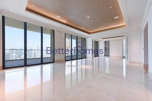 4 Bedrooms Apartment in  Downtown Dubai