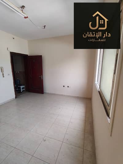 استوديو للايجار في بوطينة، الشارقة - WhatsApp Image 2026-04-30 at 1.56. 31 AM. jpeg استوديو للايجار في بوطينة، الشارقة - WhatsApp Image 2026-04-30 at 1.56. 31 AM. jpeg