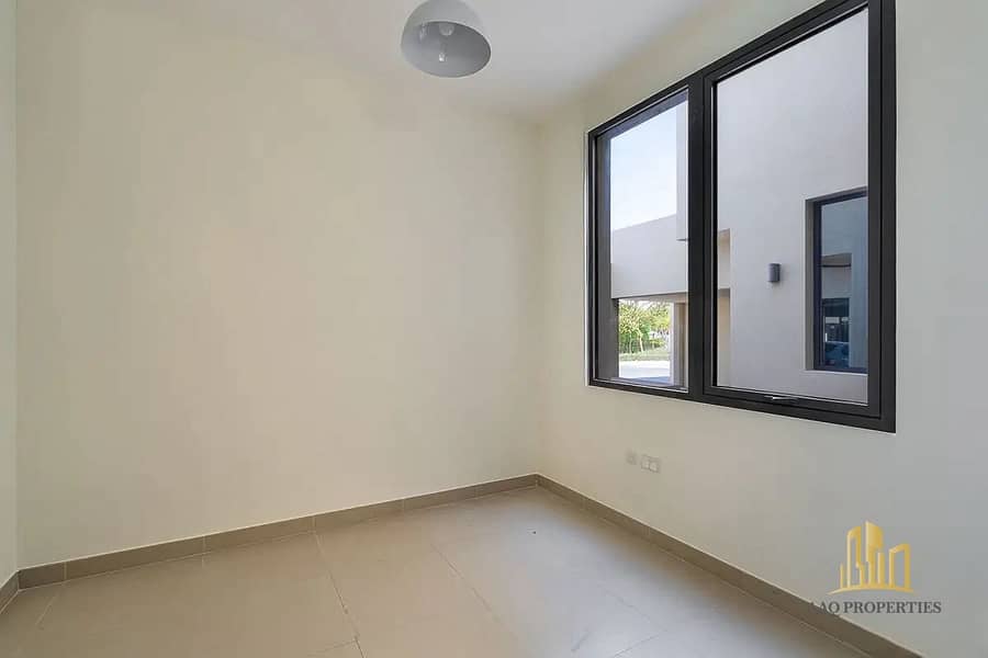 9 Apartment-Maple-1-136519-1776668458339-Photoroom. png