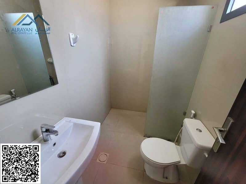 10 f5abaeef-ef00-4197-b08d-e19cfc0db47f. jpg