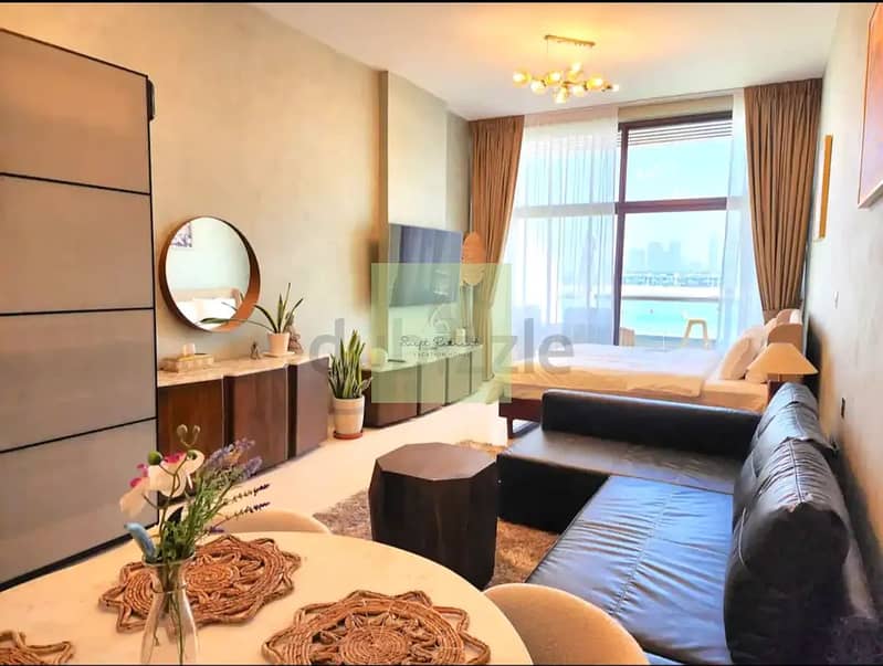 SPACIOUS and luxury beach front studio apartment is fully-equipped. - Image 8