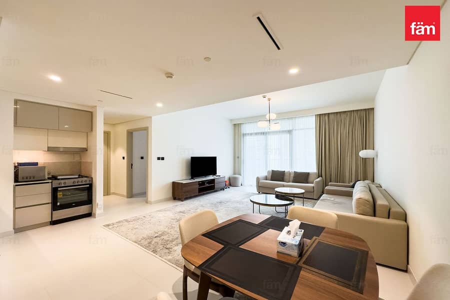 Large Layout | Fully Furnished | Vacant Large Layout | Fully Furnished | Vacant