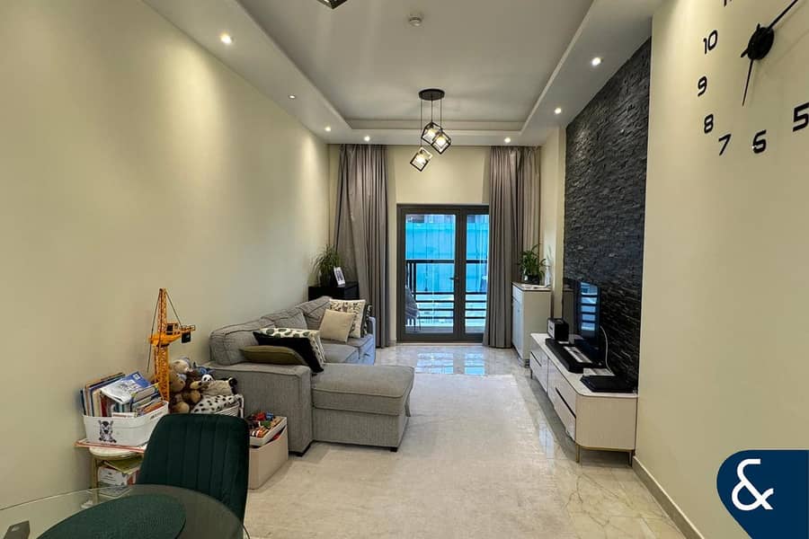 Prime Location | Low Rise | High Quality Prime Location | Low Rise | High Quality