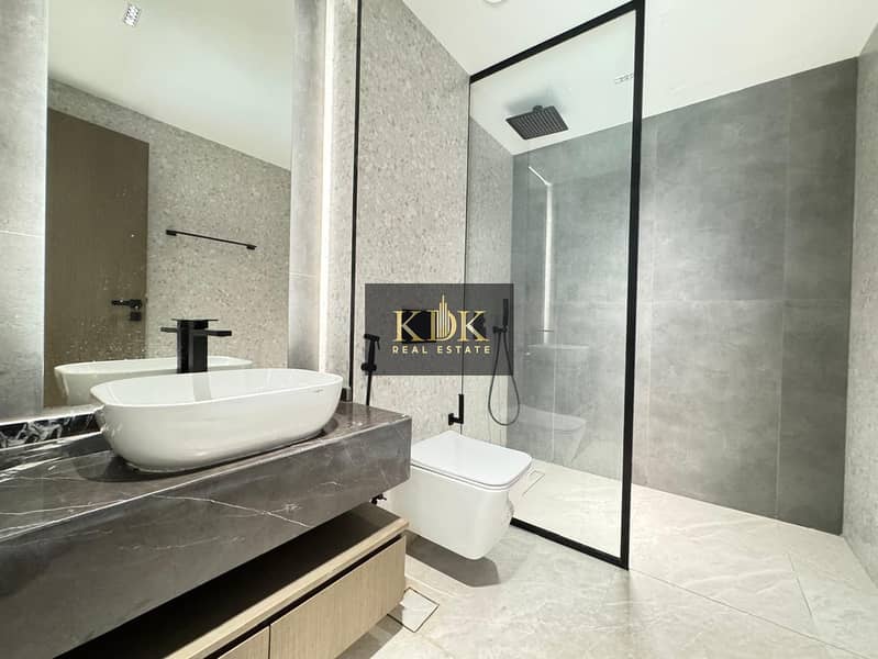 Premium Quality | Luxury Villa | 4BR+ Maid - Image 7