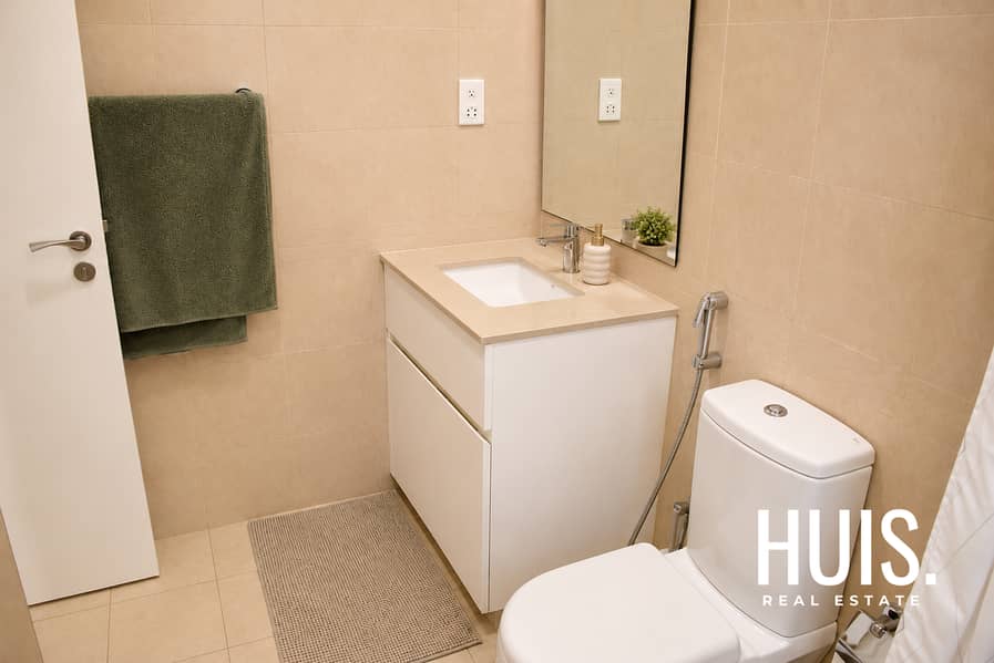 23 toilet. png
