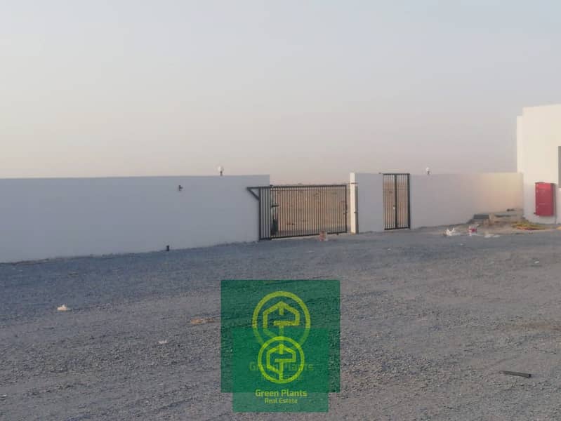 2 Lyan Majid yard - 1-2. jpg