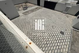 Luxury Villa & First Tenant 6 MBR + Driver + Maid | Big Patio |