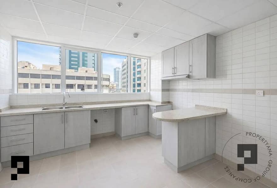 4 3 BR 10. webp