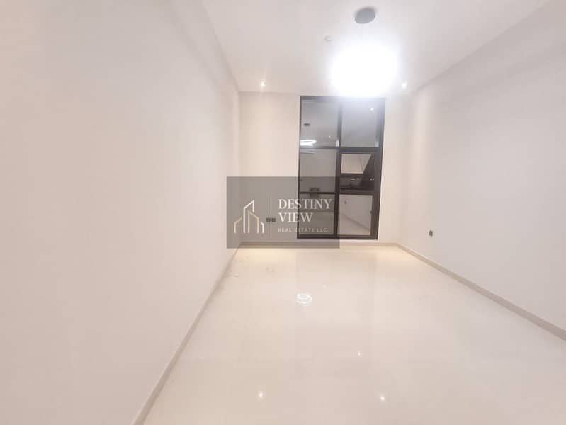 3 c193a398-691d-4858-9bf5-5a43c4fc682c. jpg