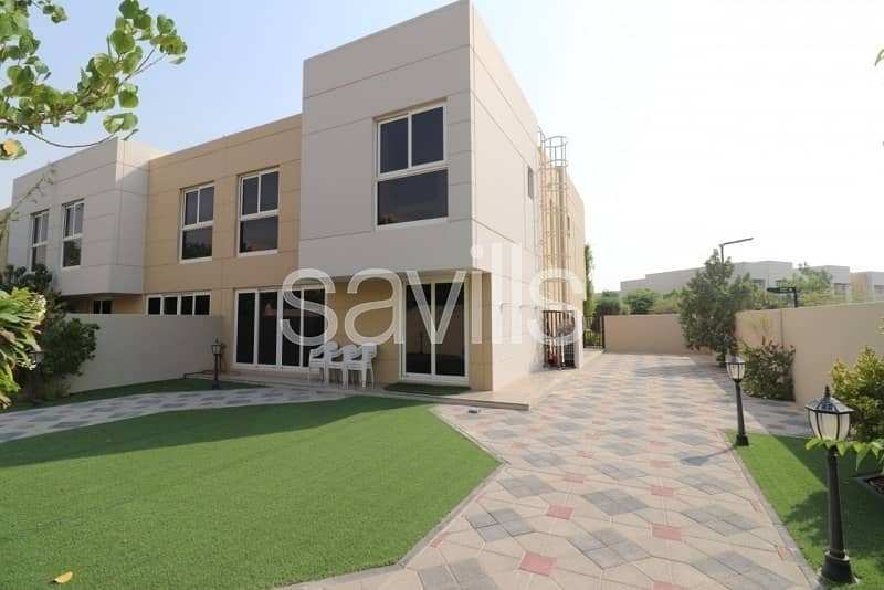 Spacious corner 4BR with landscaped garden Spacious corner 4BR with landscaped garden