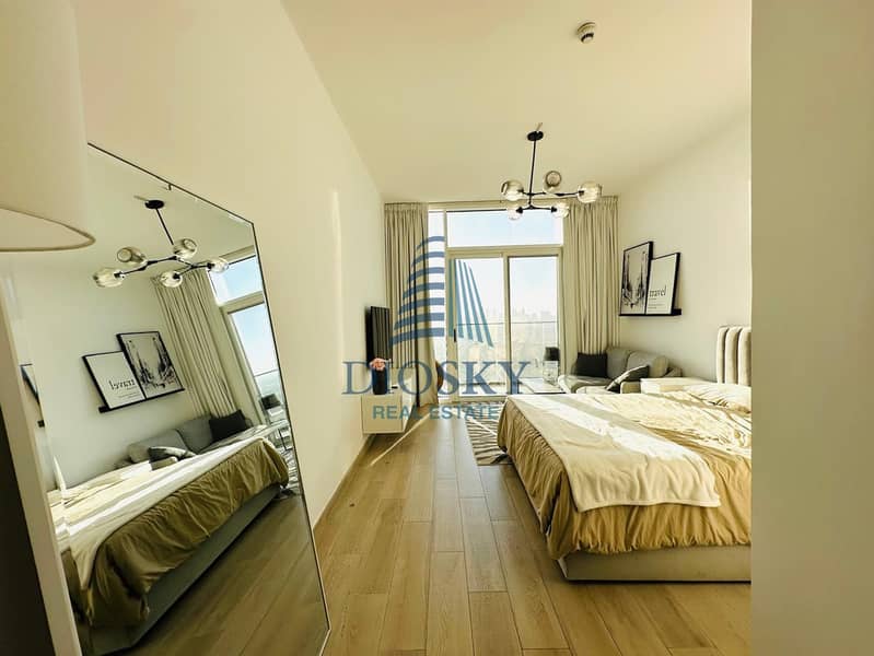 4 Image 4