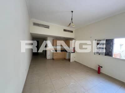 Studio for Rent in Bur Dubai, Dubai - Huge Studio | Executive |Family| No parking
