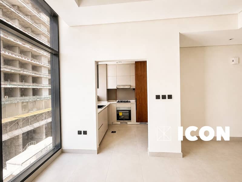 Just Handed over | Amenity Rich | Vacant Ready - Image 4