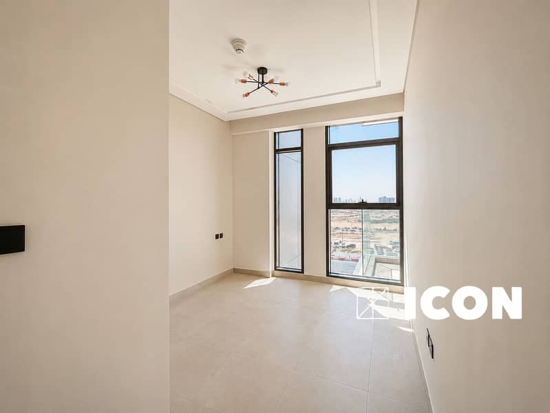 Just Handed over | Amenity Rich | Vacant Ready - Image 5