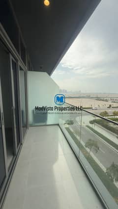 VACANT | MODERN LAYOUT | WELL MAINTAINED APARTMENT