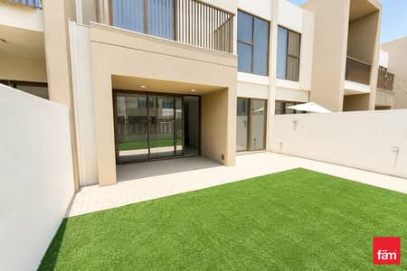 3 Schlafzimmer Townhouse zum zur Miete in Dubailand, Dubai - Reihenhaus in Dubailand,Villanova,La Violeta,La Violeta 1, 3 schlafzimmer, 160000 AED - 15398528 3 Schlafzimmer Townhouse zum zur Miete in Dubailand, Dubai - Reihenhaus in Dubailand,Villanova,La Violeta,La Violeta 1, 3 schlafzimmer, 160000 AED - 15398528