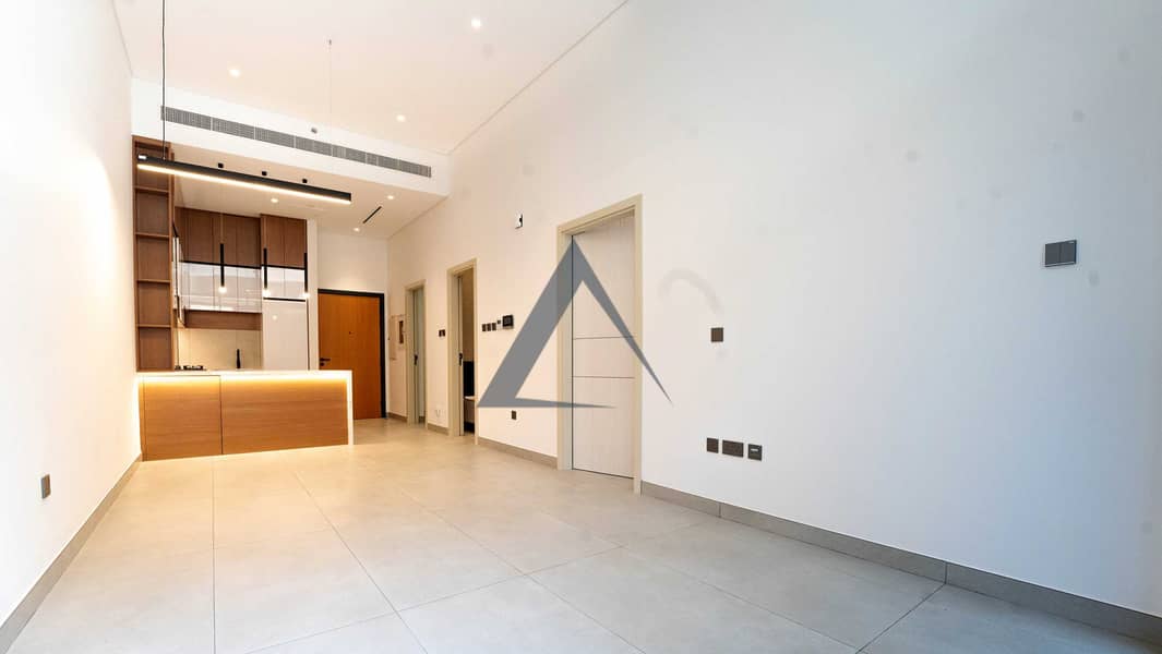 1 BHK + Maid| Quality Finishing | Near to Circle Mall - Image 2