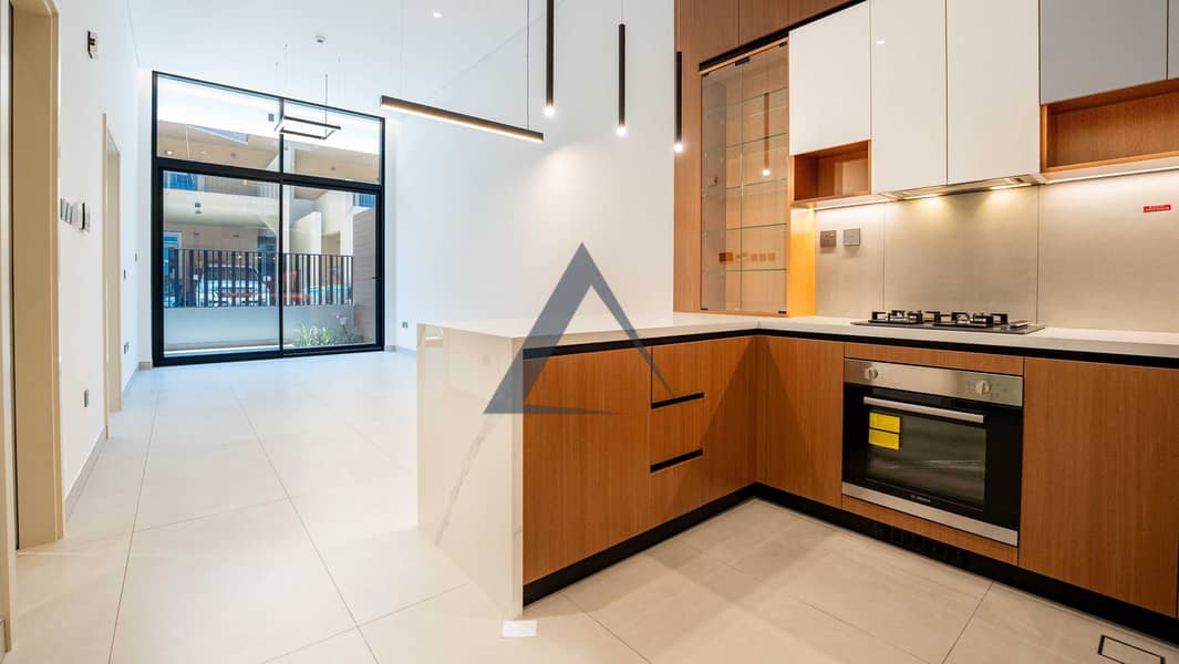 1 BHK + Maid| Quality Finishing | Near to Circle Mall - Image 3