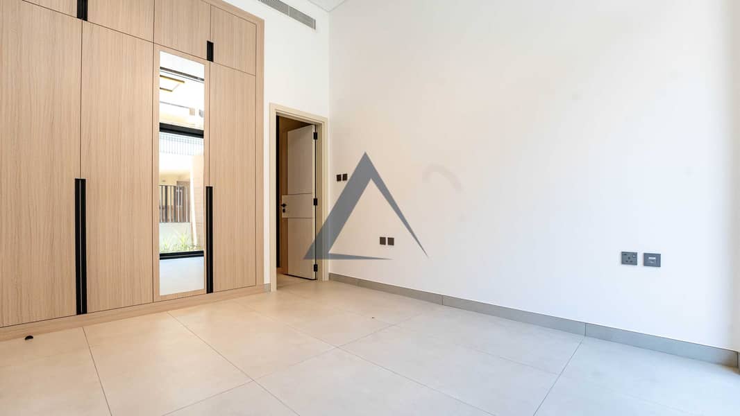 1 BHK + Maid| Quality Finishing | Near to Circle Mall - Image 4
