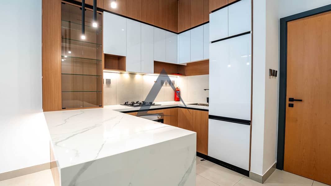 1 BHK + Maid| Quality Finishing | Near to Circle Mall - Image 5