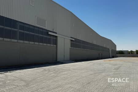 Warehouse de  à à louer à Dubai Industrial City, Dubai - Entrepôt à Dubai Industrial City, 2775000 AED - 15413828
