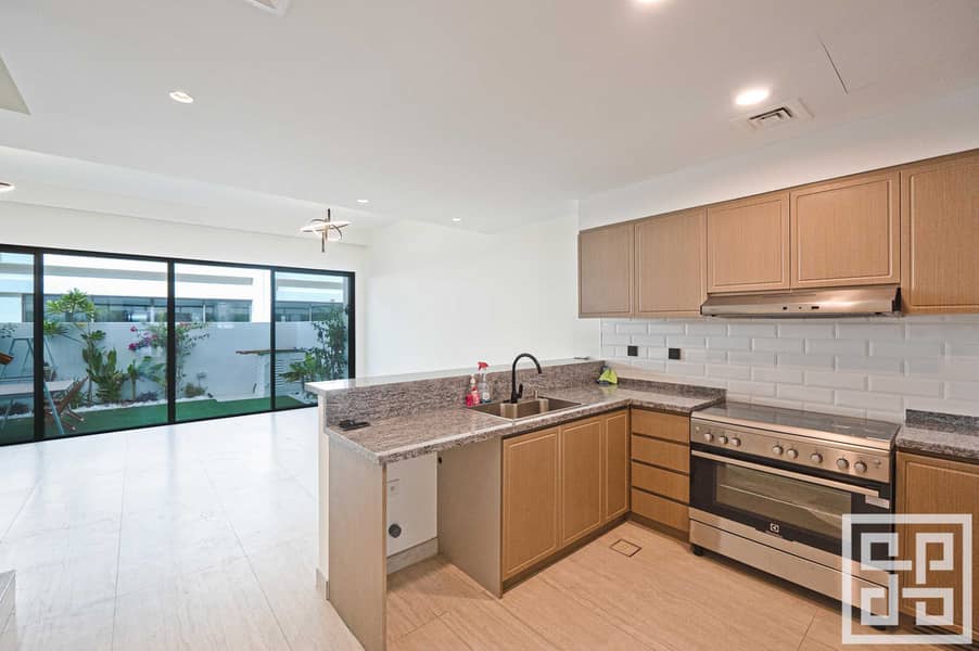 8 10 - Kitchen (Open Plan). jpg