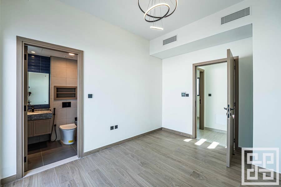 15 17 - Bedroom 2 (Angle 2). jpg