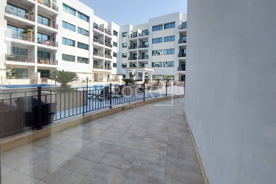 10 La reviera. jpg