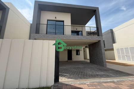 5 Bedroom Villa for Rent in Yas Island, Abu Dhabi - Modern 5BR Villa | Premium Finishes | Amazing Deal 5 Bedroom Villa for Rent in Yas Island, Abu Dhabi - Modern 5BR Villa | Premium Finishes | Amazing Deal