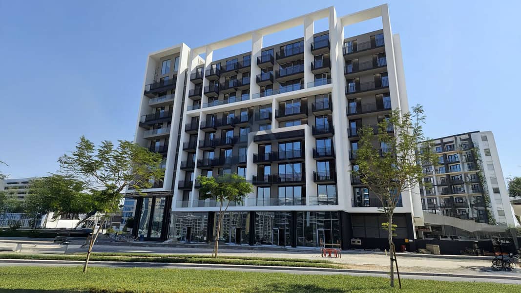 Fully Furnished | Luxury Brand New | Vacant - Image 1