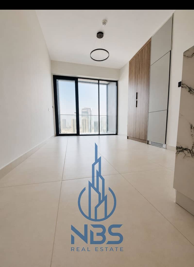 Unfurnished | Vacant | Well Maintain - Image 2
