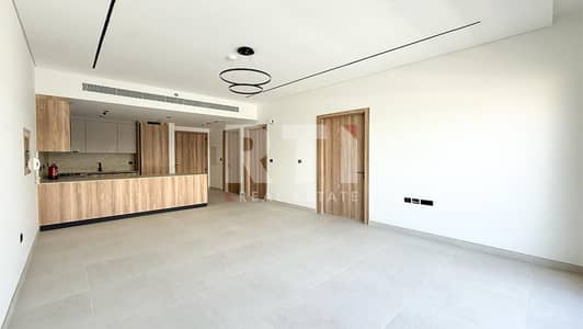 1 Bedroom Flat for Rent in Dubai Studio City, Dubai - Specious layout | Ready to Move | Study 1 Bedroom Flat for Rent in Dubai Studio City, Dubai - Specious layout | Ready to Move | Study