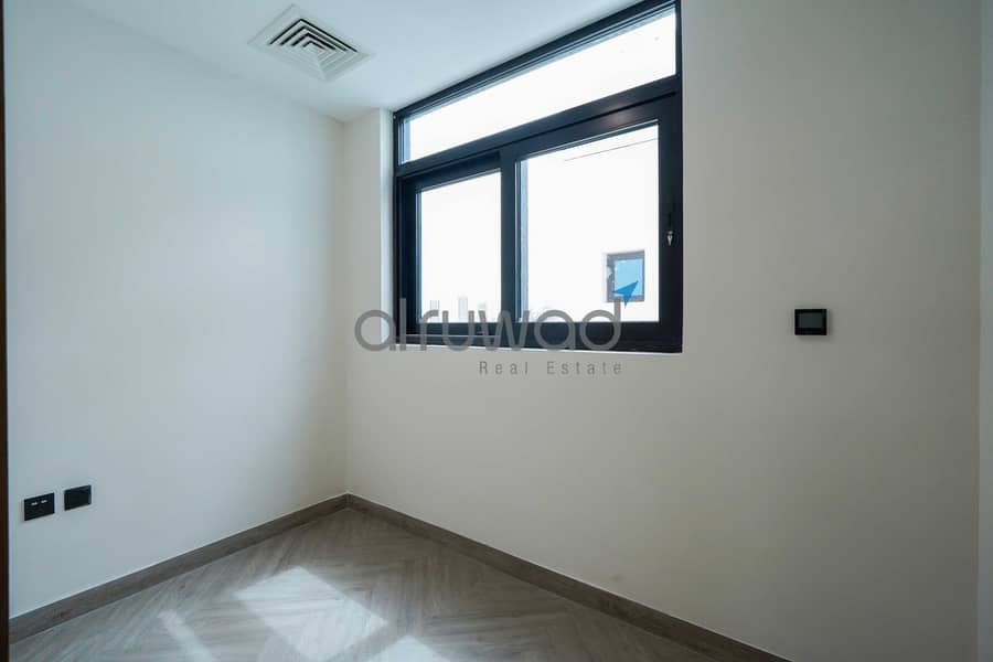 18 SNY08607. jpg