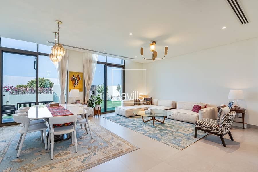 Modified Villa | Corner Unit | Massive Garden Modified Villa | Corner Unit | Massive Garden