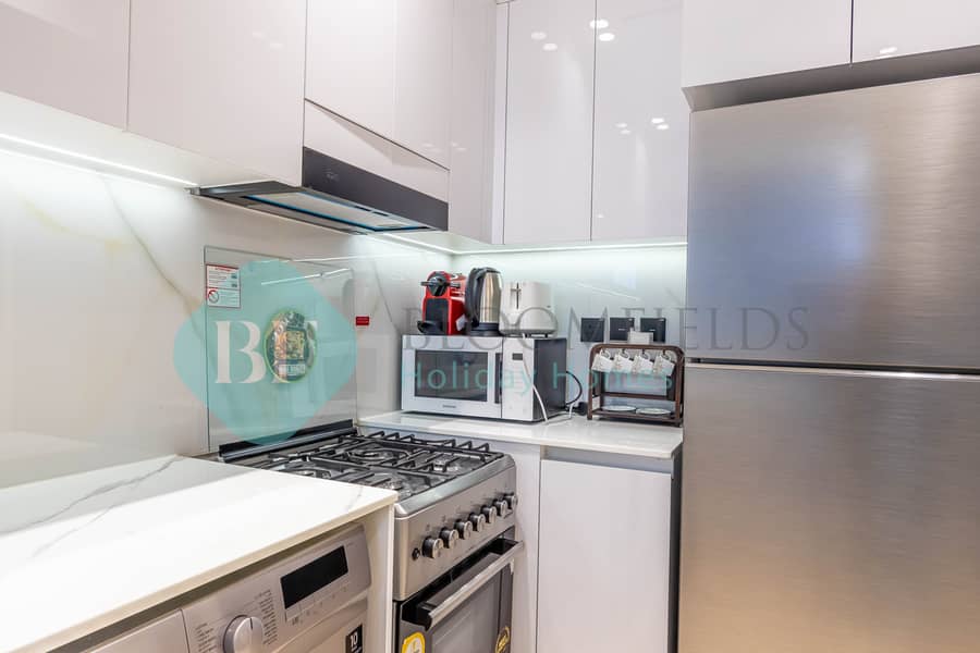 10 Kitchen 2. jpg