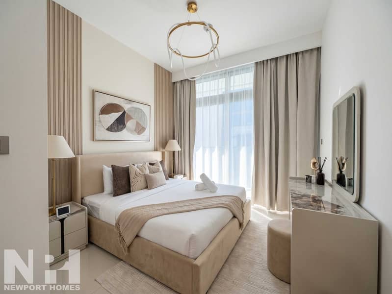 14 13-Bedroom-Art-Vanity. jpg